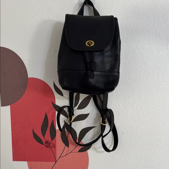 GUC VINTAGE DAY PACK MINI - Picture 6 of 7